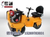 回填土座駕式振動(dòng)壓路機(jī) 自行式振動(dòng)溝槽壓路機(jī)
