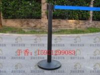 伸縮護(hù)欄 銀行伸縮護(hù)欄 伸縮護(hù)欄生產(chǎn)廠家 定做伸縮護(hù)欄