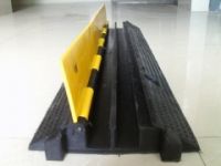 PVC线槽板价格，PVC过线槽厂家，PVC两孔过线桥规格