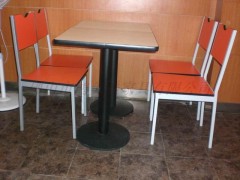 广东佛山鸿美佳供应高品质钢木简易餐桌椅