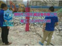 堅硬的石頭在型分裂機的面前不堪一擊