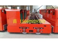12噸蓄電池來廠參觀，質(zhì)量保證蓄電池機(jī)車，12噸電機(jī)車報(bào)價(jià)