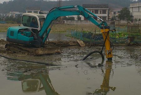 水陆两栖挖机液压传动泥浆泵