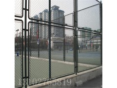 球场护栏厂家 学校操场围网运动场篮球足球球场护栏勾花网护栏