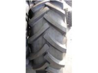 供應(yīng)16.9-30人字花紋農(nóng)用機輪胎