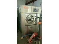 焦作閑置轉(zhuǎn)讓二手100公斤水洗機(jī)，二手工業(yè)洗衣機(jī)
