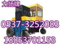 力揚行走式翻拋機的正確操作