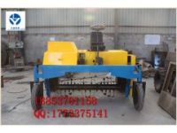 有機(jī)肥助發(fā)展 自走式翻推機(jī)