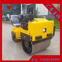 小型座駕壓路機(jī)11