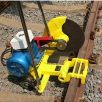 電動(dòng)切軌機(jī)1