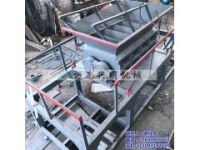 輪胎撕碎機(jī)是錘頭在整個(gè)生產(chǎn)線中的生產(chǎn)和重要作用